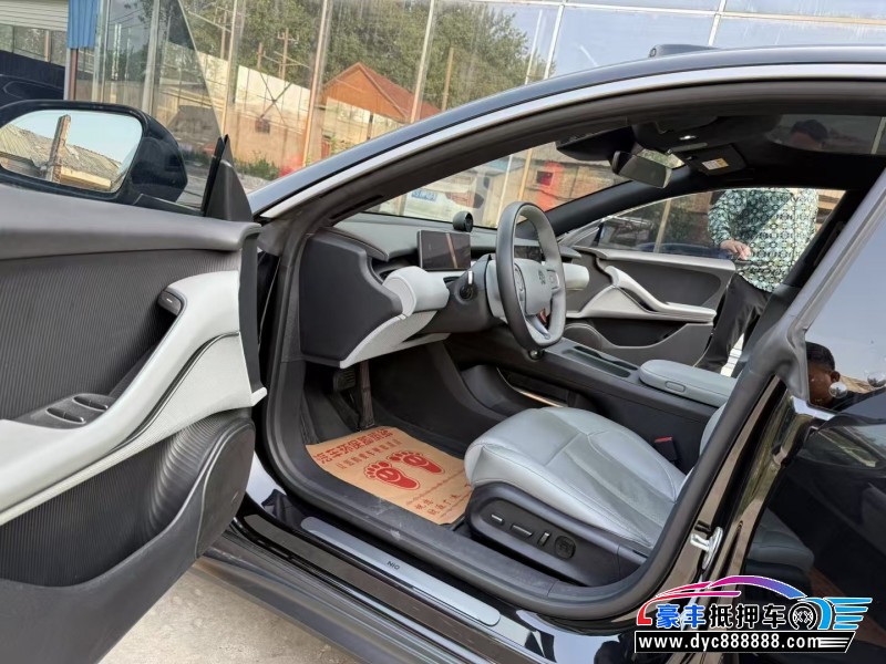 24年蔚来ET5轿车抵押车出售