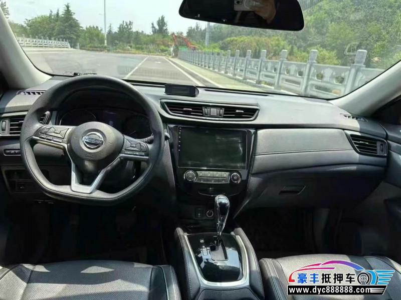 18年日产奇骏SUV抵押车出售