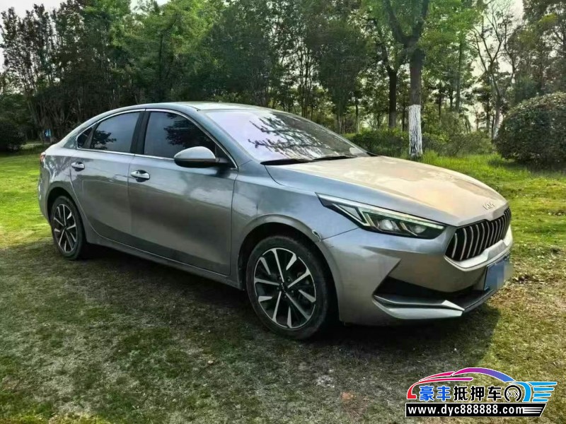 21年起亚K3轿车抵押车出售