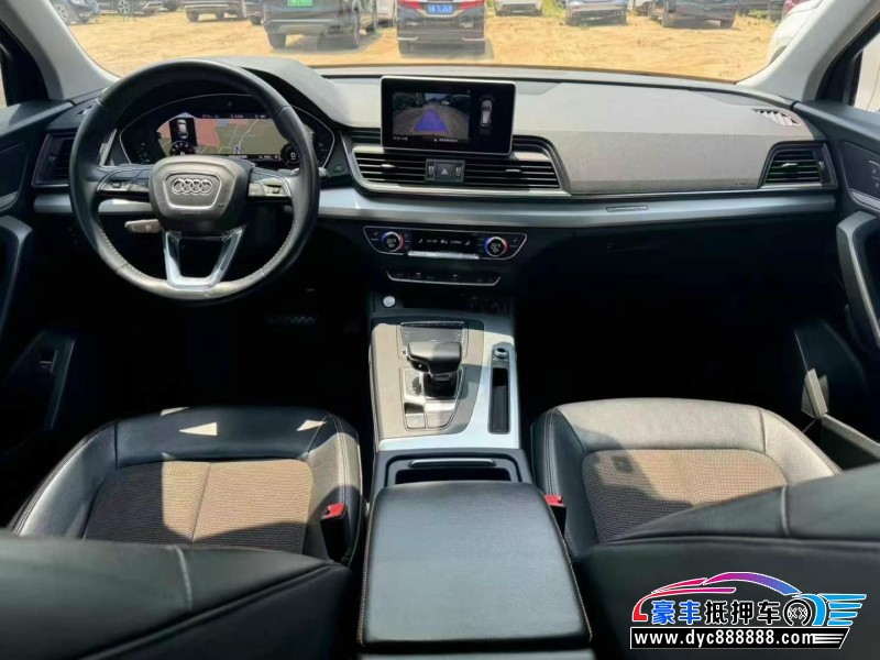 19年奥迪Q5轿车抵押车出售