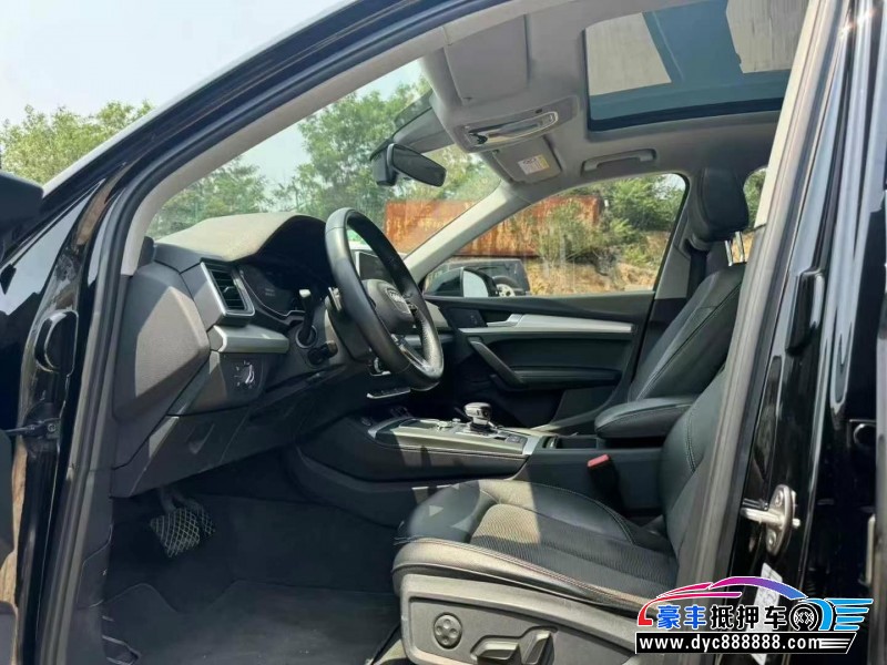 19年奥迪Q5SUV抵押车出售