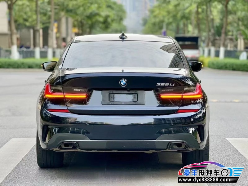 20年宝马3系轿车抵押车出售