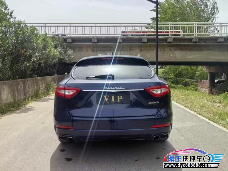 17年玛莎拉蒂莱万特轿车抵押车出售