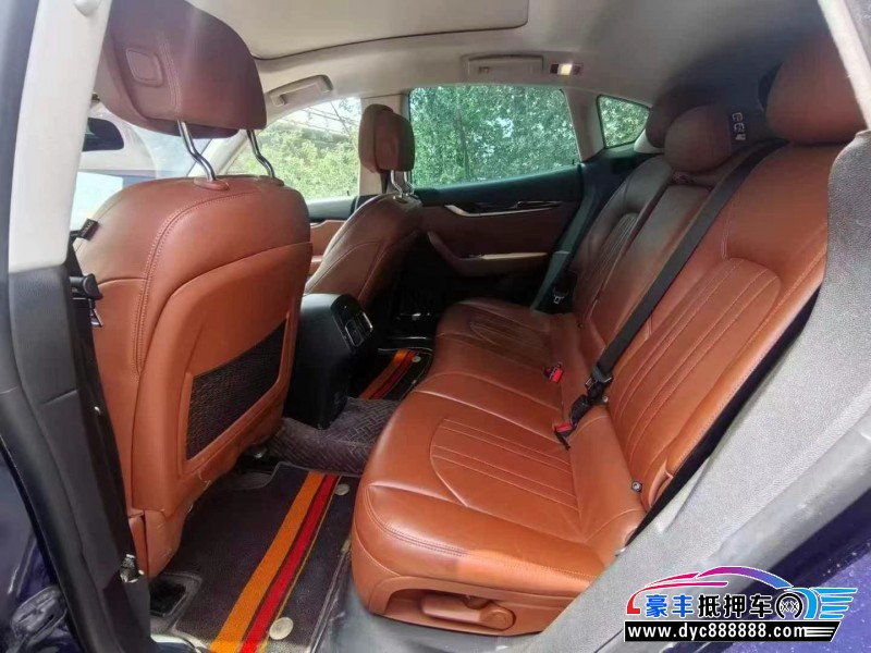 17年玛莎拉蒂莱万特轿车抵押车出售