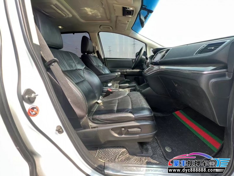 14年本田奥德赛MPV抵押车出售