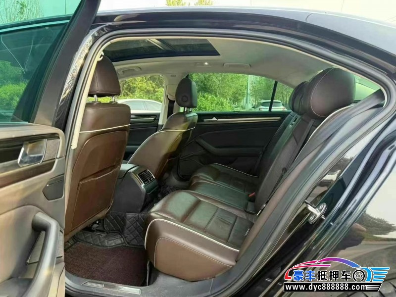 21年大众辉昂轿车抵押车出售