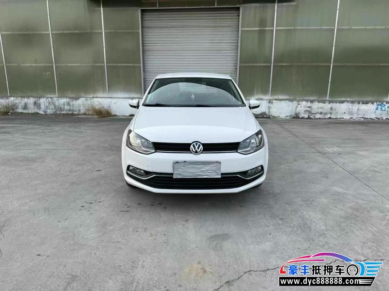 15年大众polo轿车抵押车出售