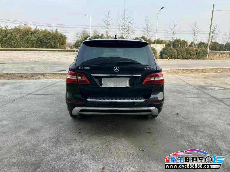 14年奔驰ML轿车抵押车出售