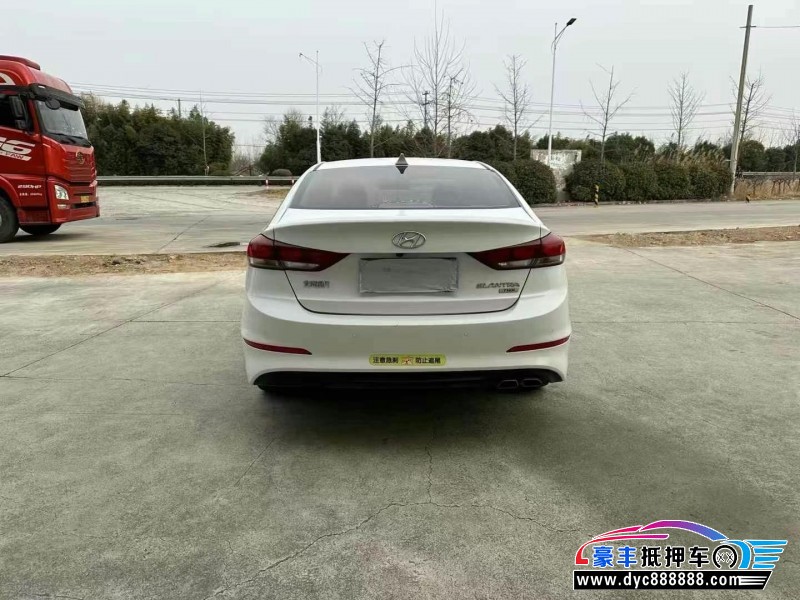 18年现代领动轿车抵押车出售