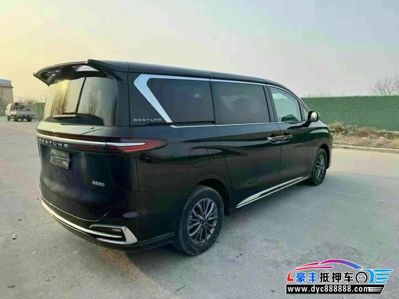 24年奔腾M9轿车抵押车出售