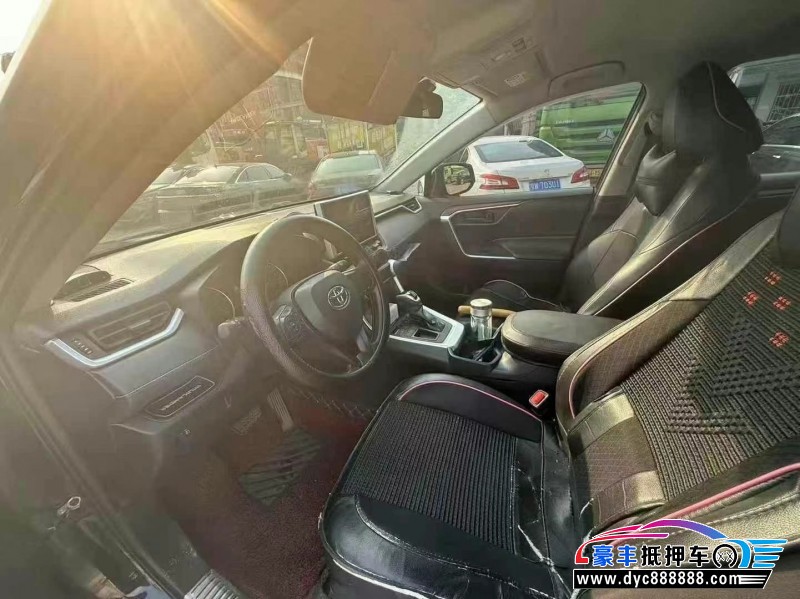 20年丰田威兰达轿车抵押车出售