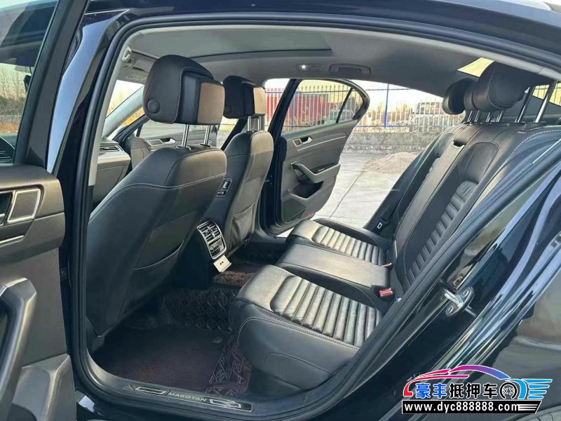 21年大众迈腾轿车抵押车出售