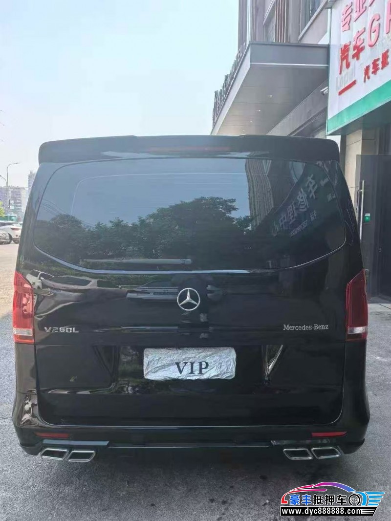 23年奔驰威霆轿车抵押车出售