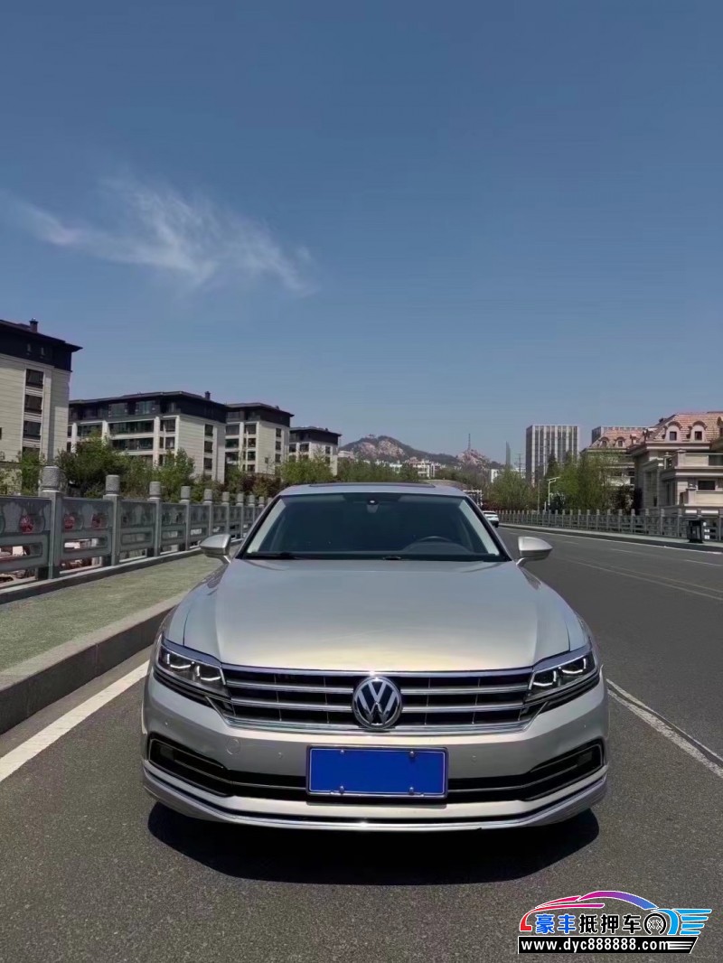 18年大众辉昂轿车抵押车出售