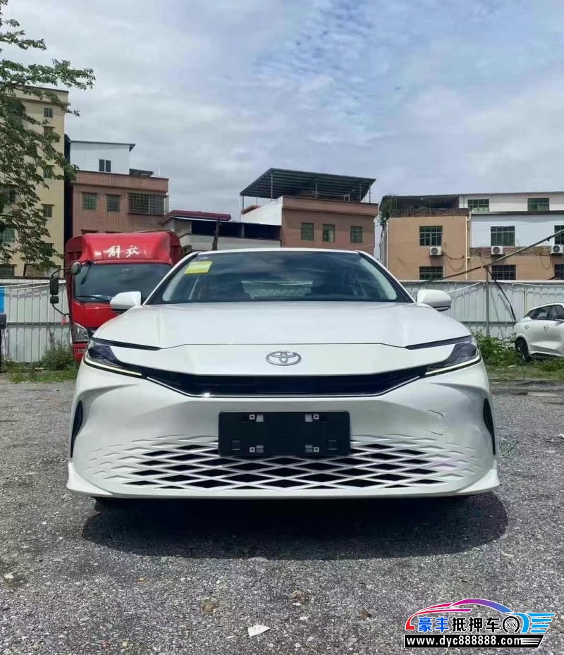 25年丰田凯美瑞轿车抵押车出售