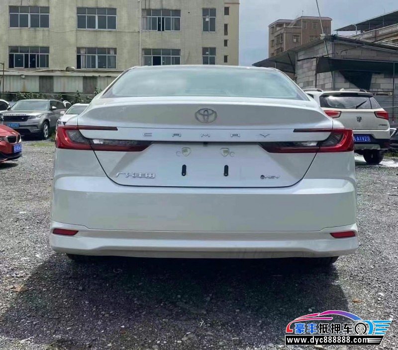 25年丰田凯美瑞轿车抵押车出售