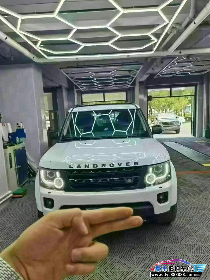 09年路虎发现3轿车抵押车出售