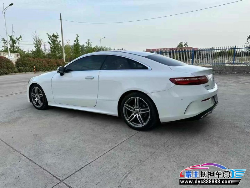 20年奔驰E轿车抵押车出售