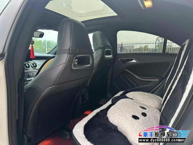 18年奔驰CLA轿车抵押车出售