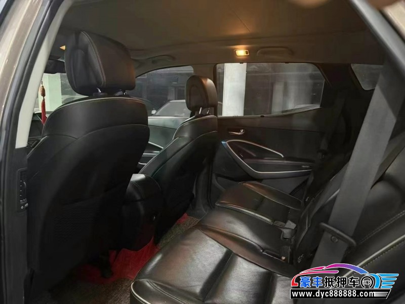 18年现代新胜达轿车抵押车出售