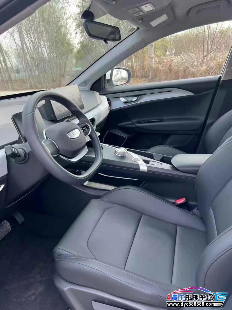 25年吉利几何轿车抵押车出售