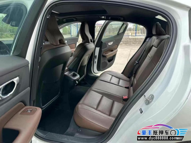 23年沃尔沃S60L轿车抵押车出售