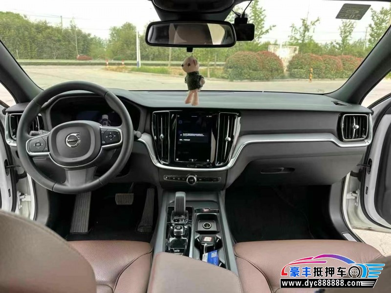 23年沃尔沃S60L轿车抵押车出售