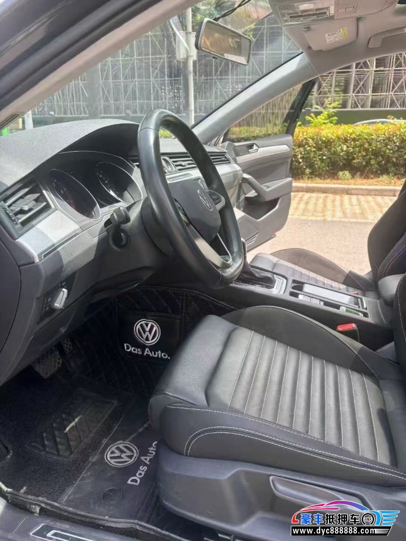 21年大众迈腾轿车抵押车出售