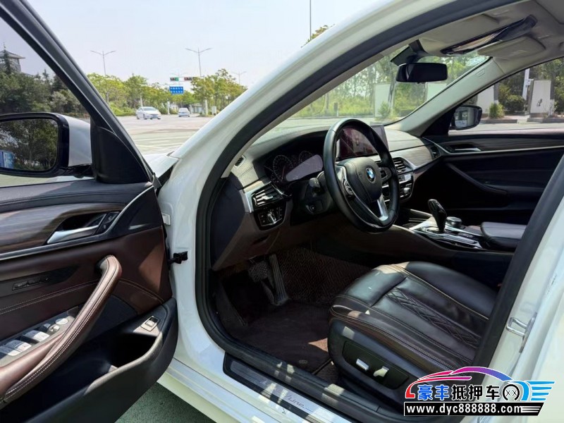 18年宝马5系轿车抵押车出售