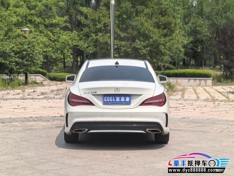 17年奔驰CLA轿车抵押车出售
