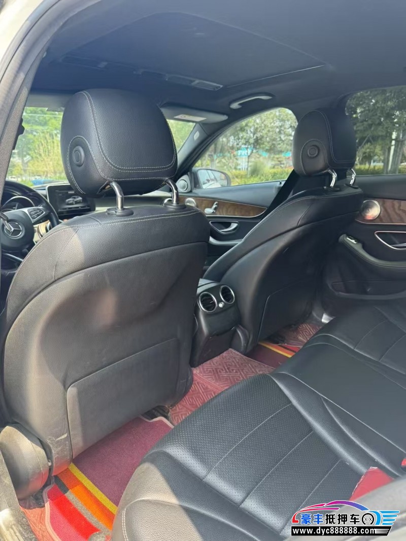 16年奔驰C轿车抵押车出售