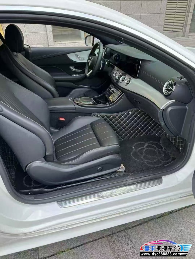 21年奔驰E轿车抵押车出售