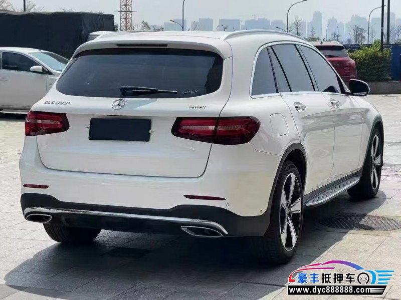 18年奔驰GLC轿车抵押车出售
