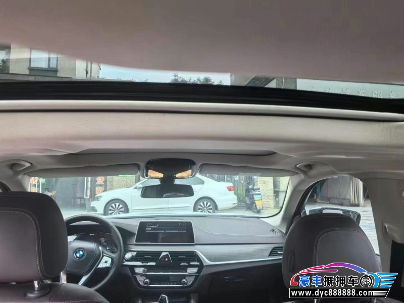 20年宝马5系轿车抵押车出售