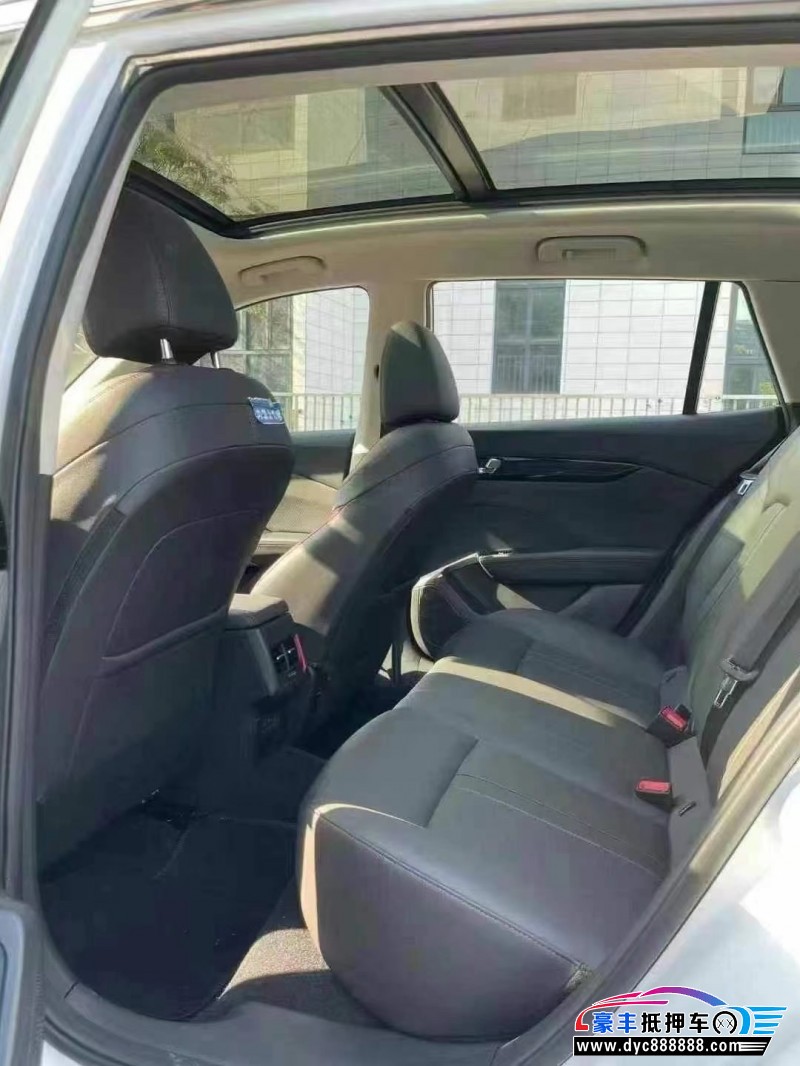 23年东风风神奕炫轿车抵押车出售