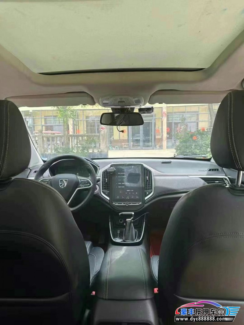 20年宝骏宝骏530轿车抵押车出售