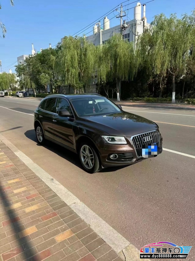 17年奥迪Q5轿车抵押车出售