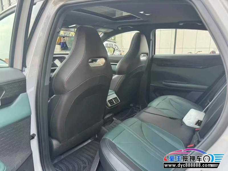 24年长安长安UNI轿车抵押车出售