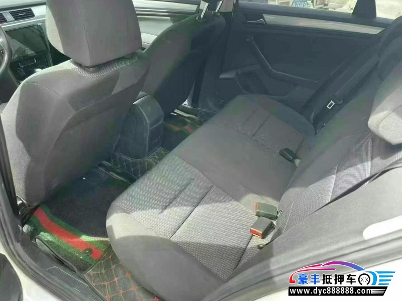 21年大众宝来轿车抵押车出售