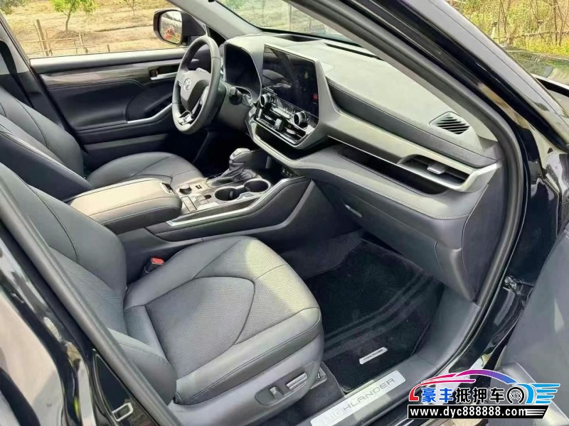 25年丰田汉兰达轿车抵押车出售