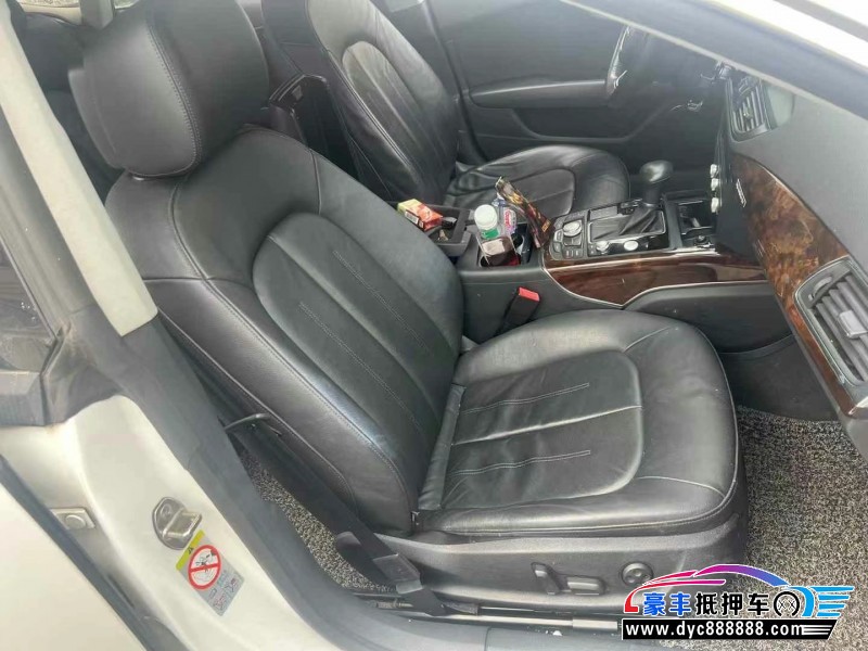 12年奥迪A7轿车抵押车出售