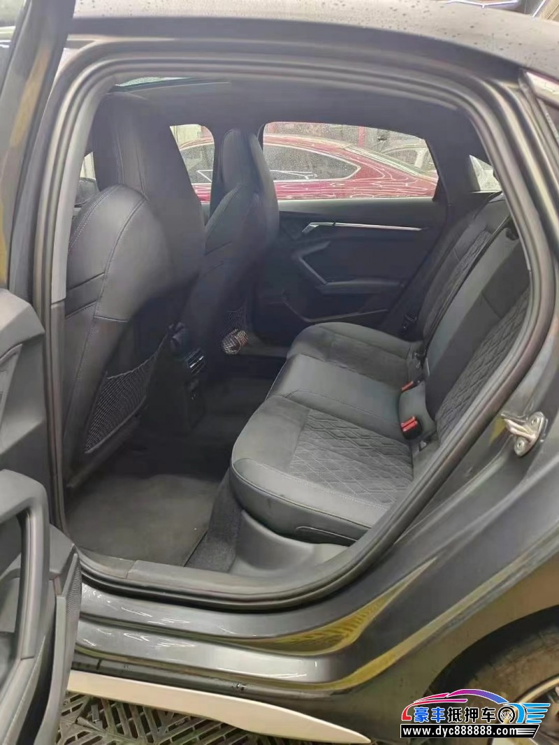 23年奥迪A3轿车抵押车出售