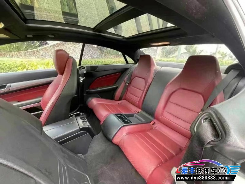 16年奔驰E轿车抵押车出售