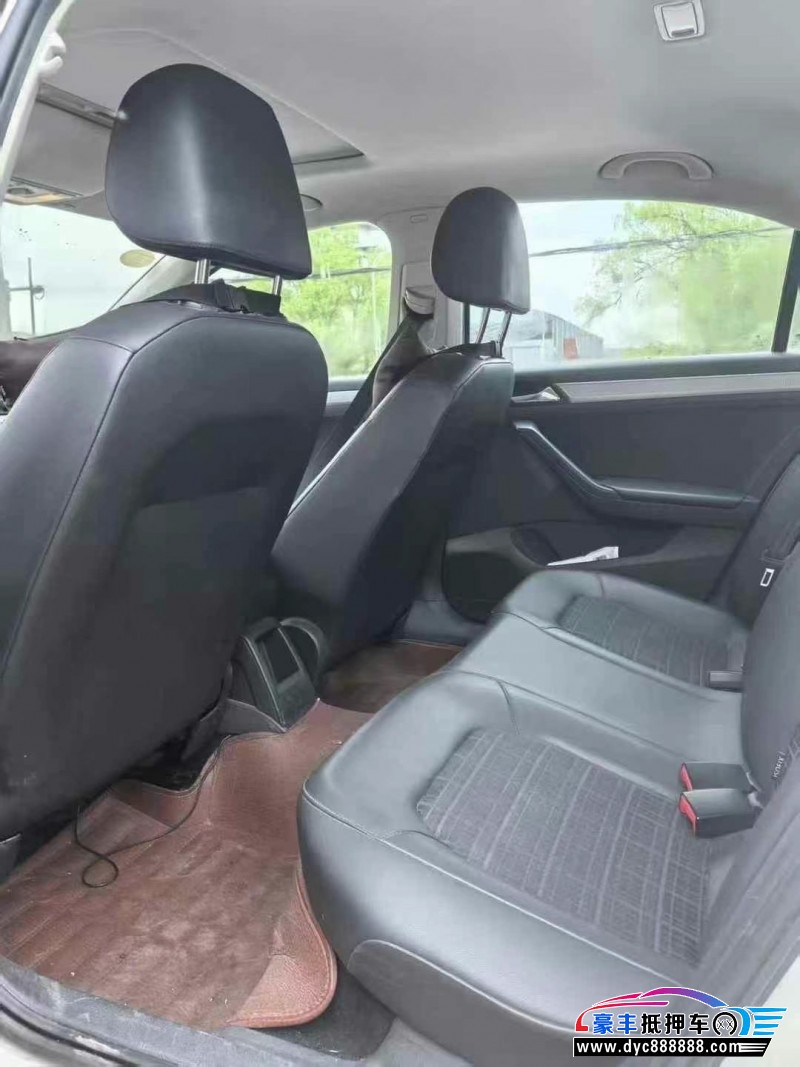 16年大众捷达轿车抵押车出售