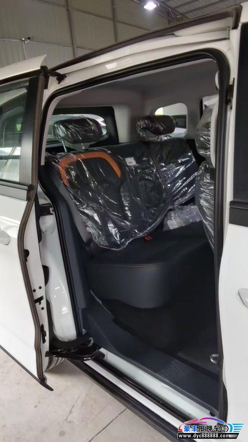 25年奔腾奔腾NAT轿车抵押车出售