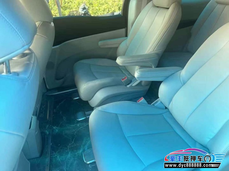 23年别克GL8轿车抵押车出售