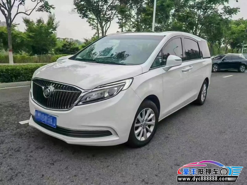 17年别克GL8轿车抵押车出售