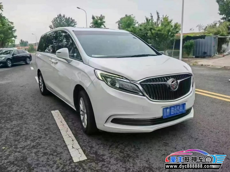 17年别克GL8轿车抵押车出售