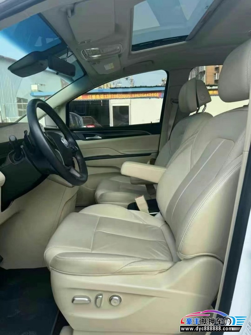 22年别克GL8轿车抵押车出售