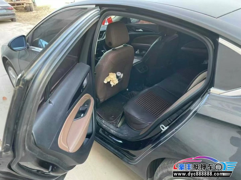 19年别克君威轿车抵押车出售